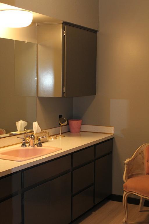 Lux Rooms Уоллес Номер фото